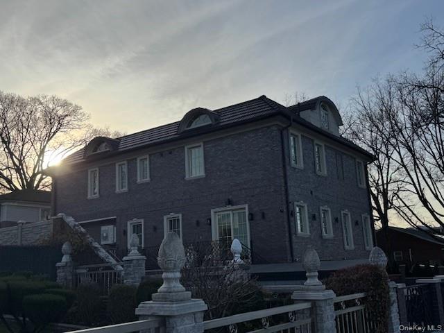 #3 photo, 81-05 139th Street, קווינס Briarwood , NY 11435