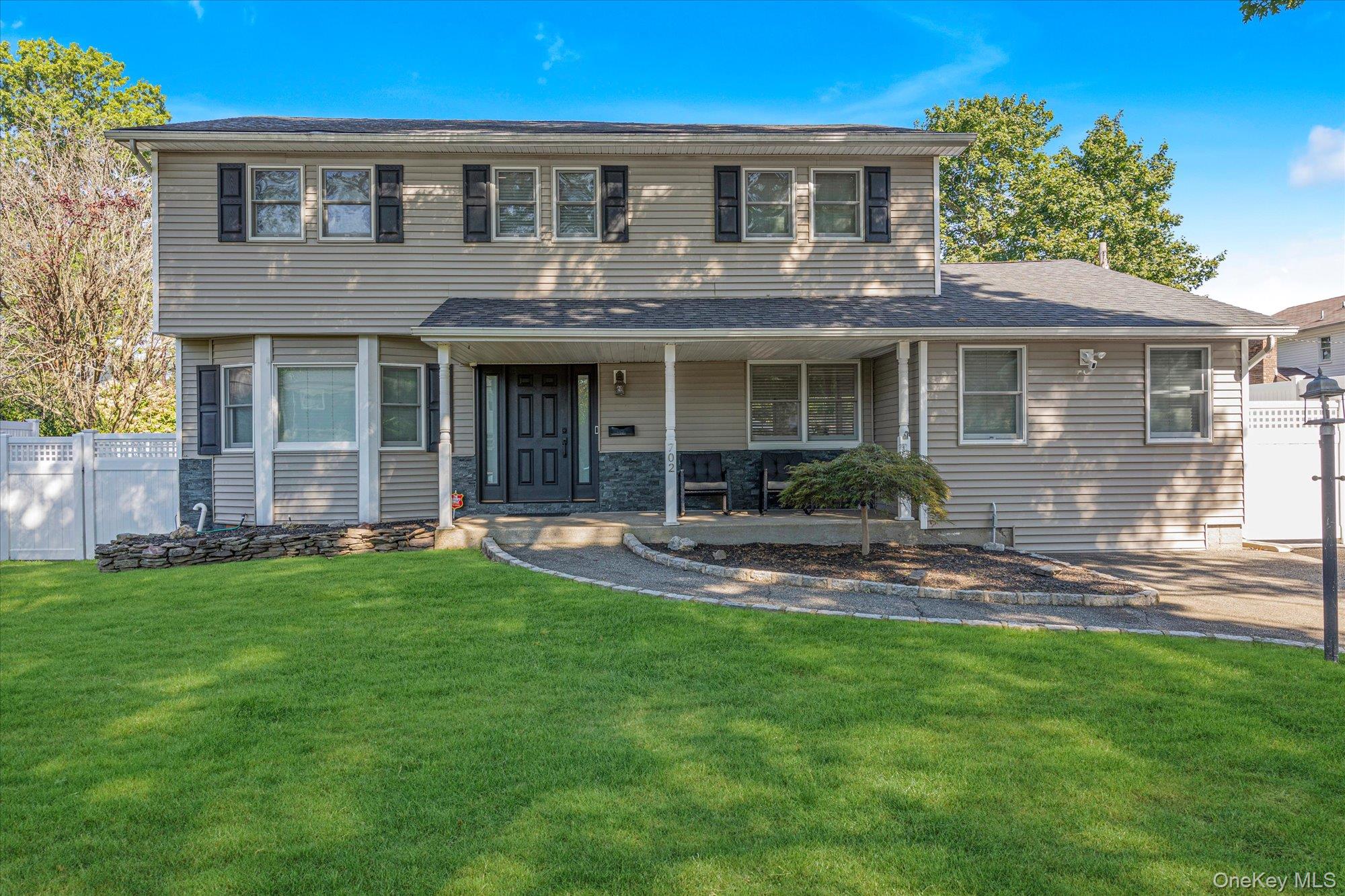 #1 photo, 702 10th Avenue, East Northport , NY 11731