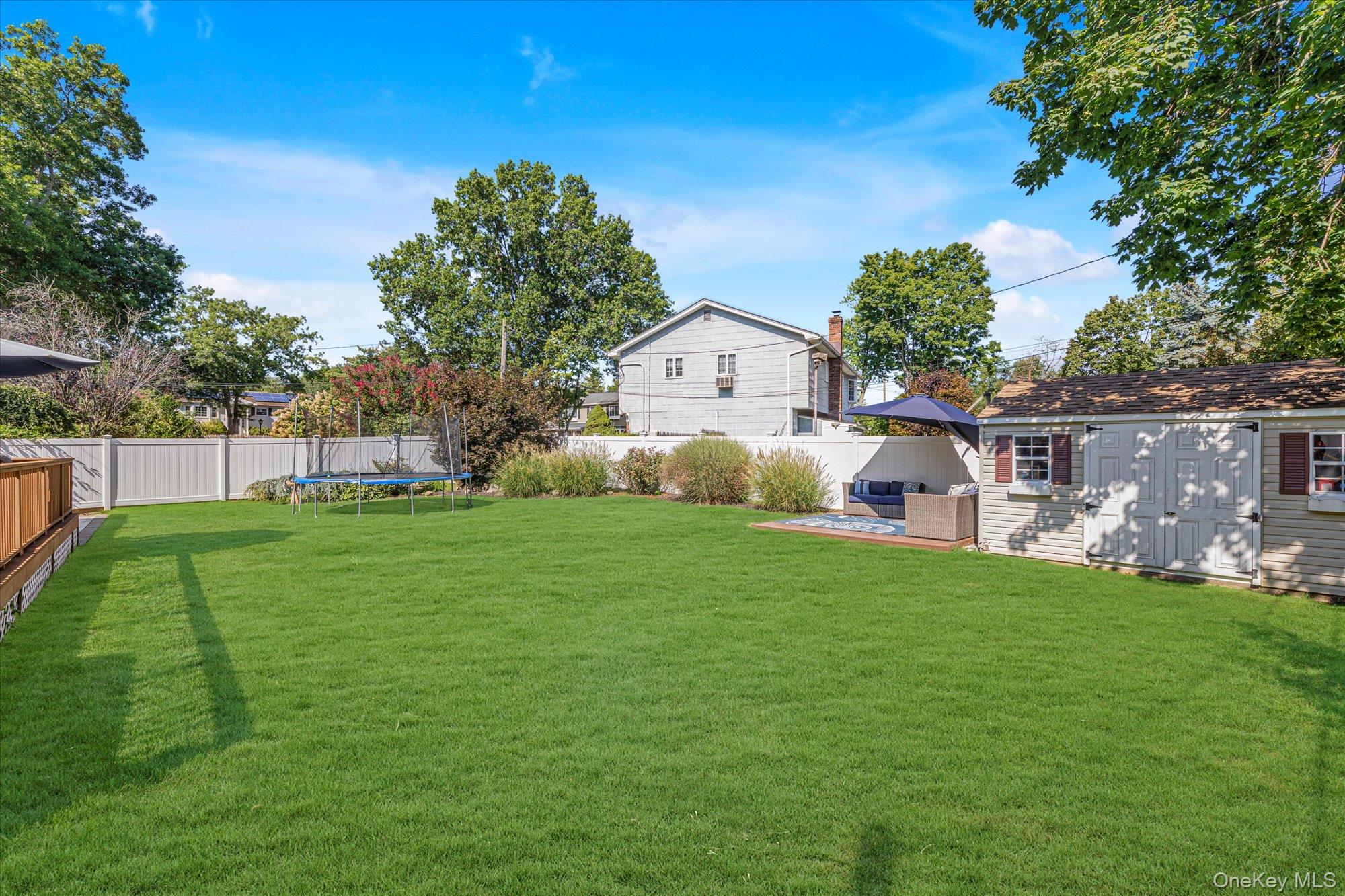 #19 photo, 702 10th Avenue, East Northport , NY 11731