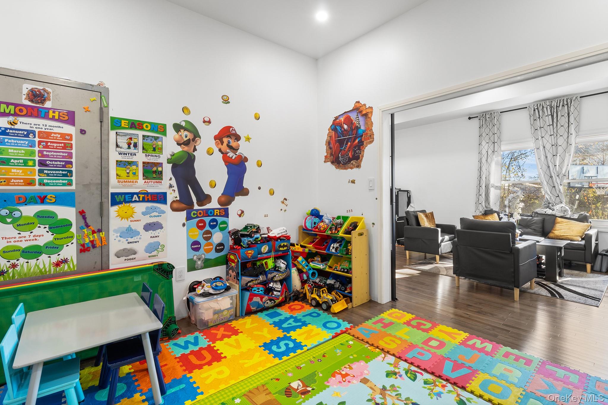 #17 photo, 166 17th Street, West Babylon , NY 11704