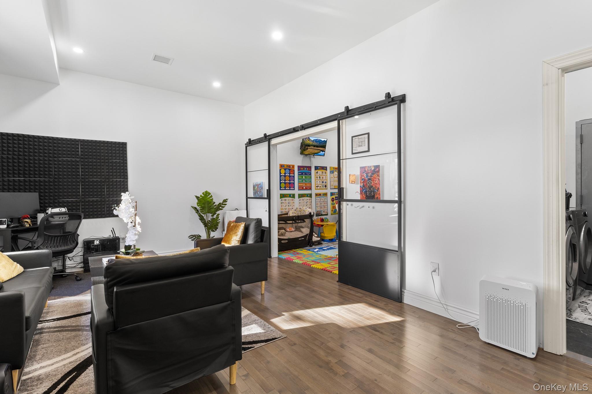 #19 photo, 166 17th Street, West Babylon , NY 11704