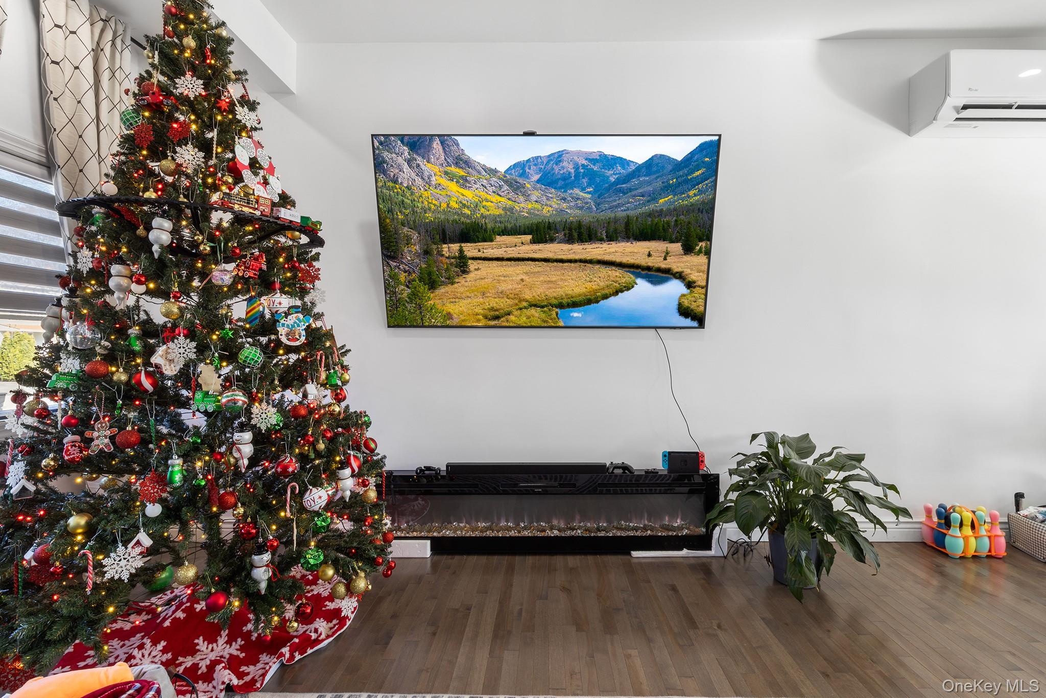 #8 photo, 166 17th Street, West Babylon , NY 11704