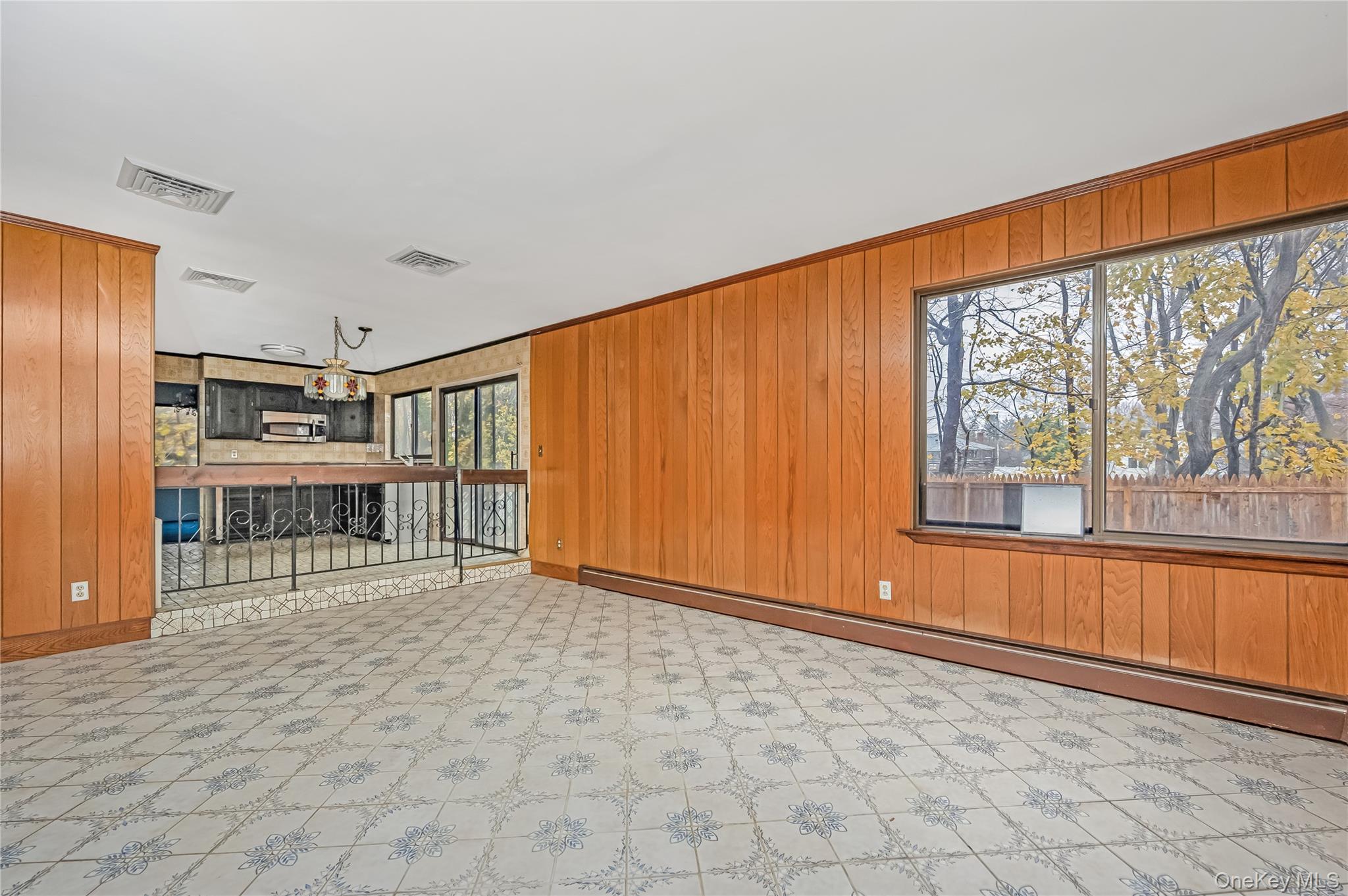 #13 photo, 21 Hitching Post Lane, מחוז נסאו Glen Cove , NY 11542