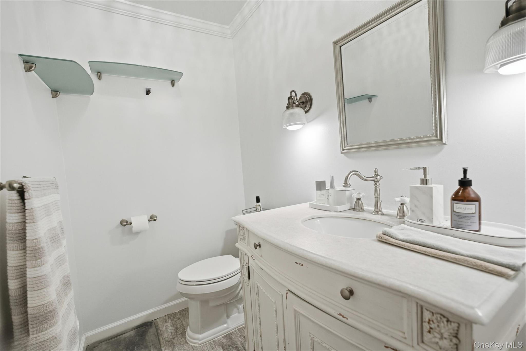 #18 photo, 25 Chapel Pl., Great Neck , NY 11021