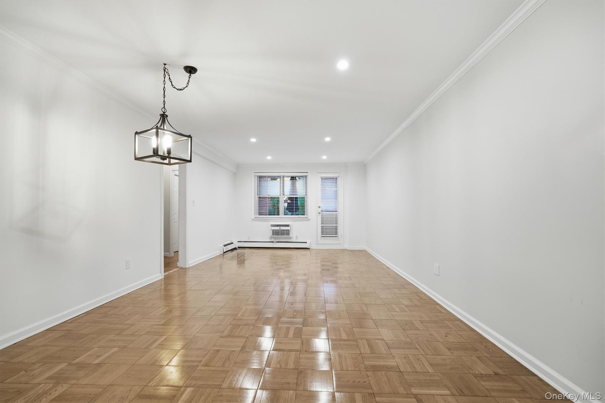 #5 photo, 25 Chapel Pl., Great Neck , NY 11021