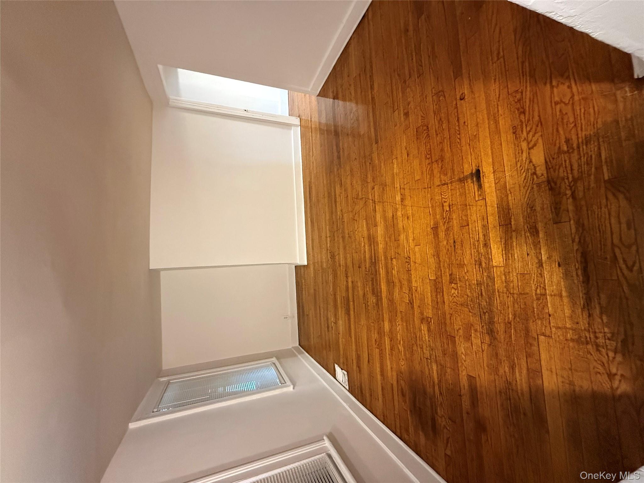 #10 photo, 95 S Hamilton Street, Poughkeepsie , NY 12601