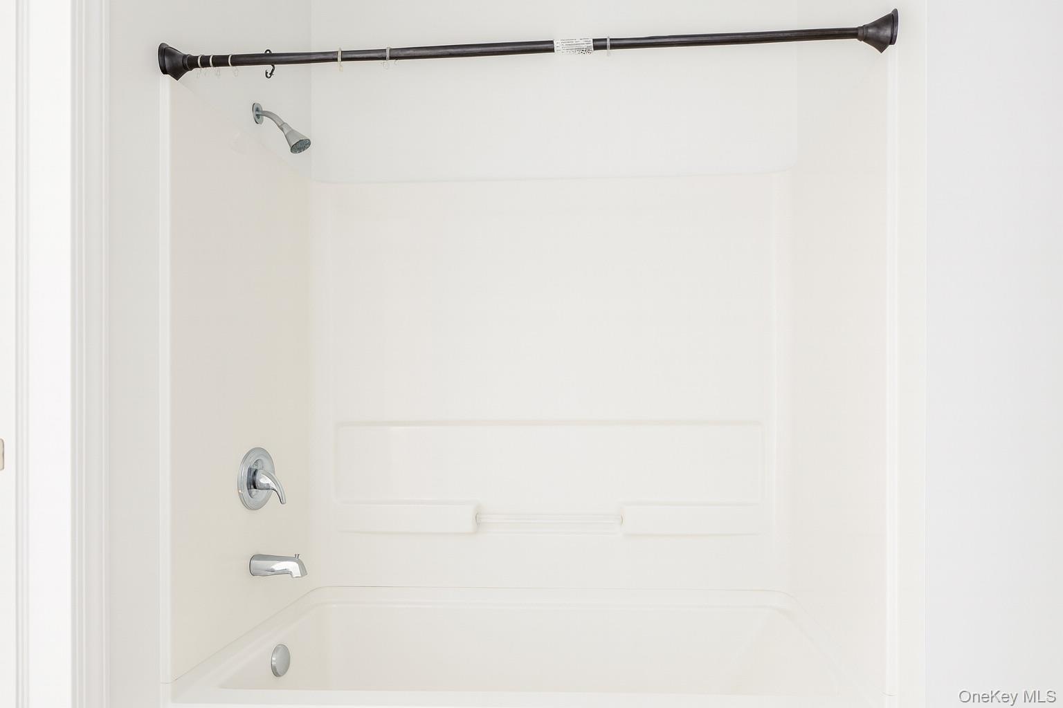 #4 photo, 422 Broadway, Monticello , NY 12701