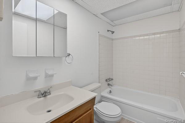 #10 photo, 15 White Gate Road, 뉴욕주 Wappingers Falls , NY 12590