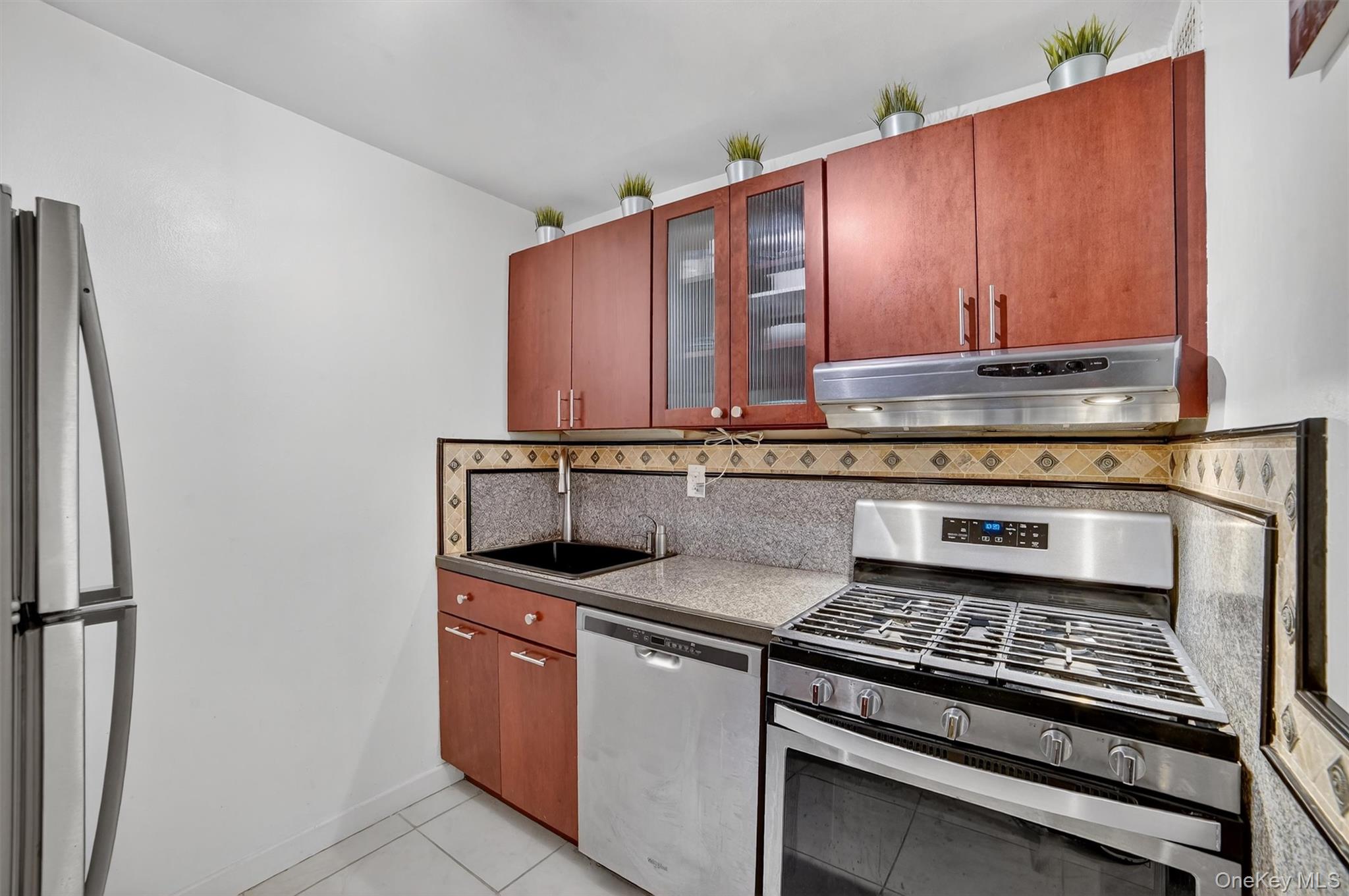 #8 photo, 377 Westchester Avenue, Port Chester , NY 10573