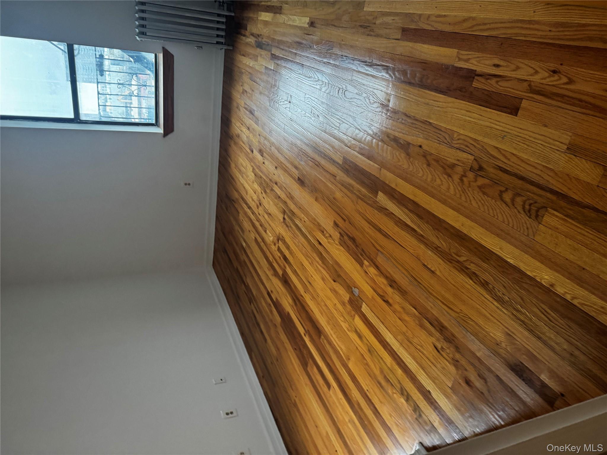 #3 photo, 875 Longfellow Avenue, 布朗士 Bronx , NY 10474