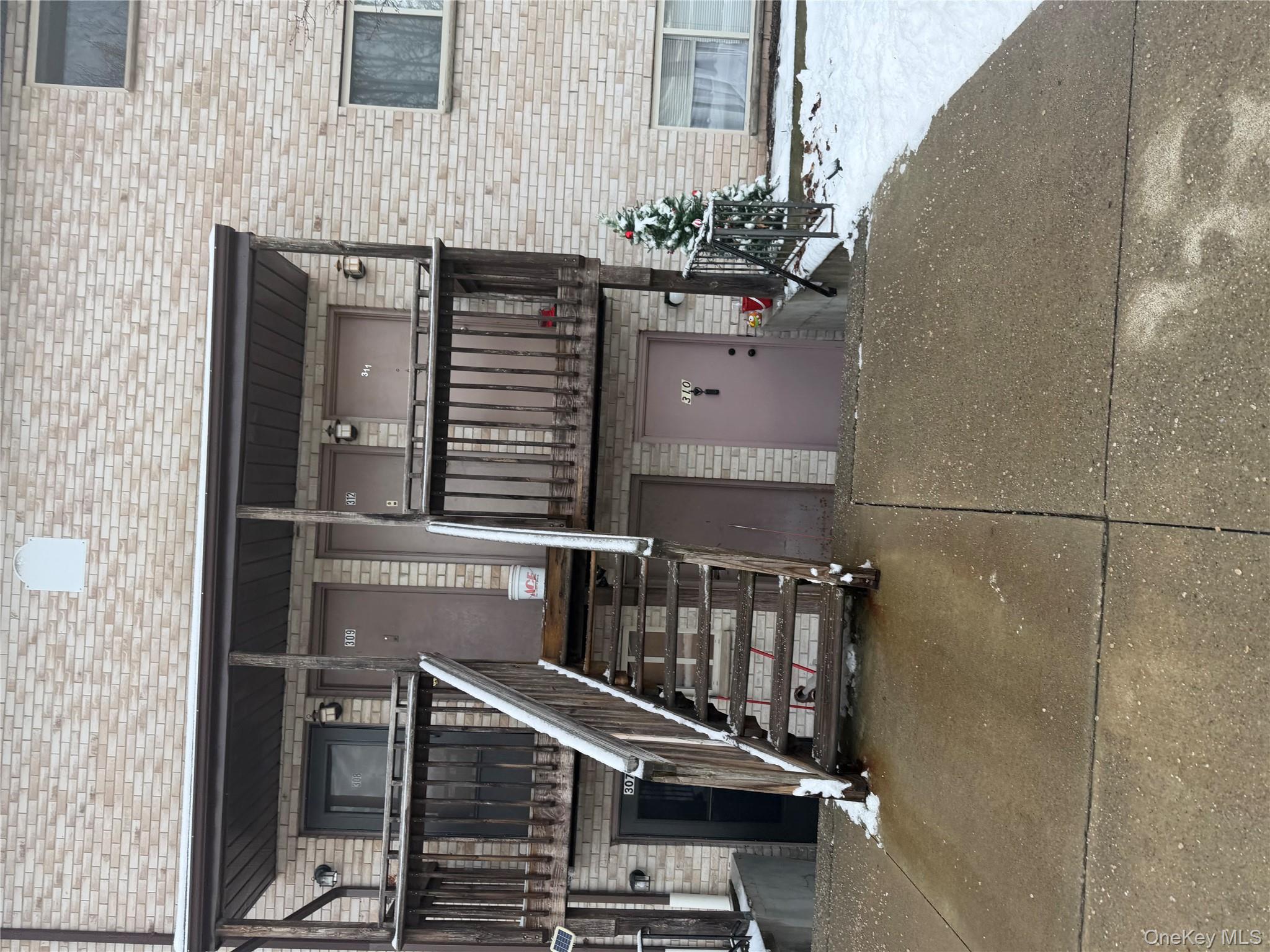 #1 photo, 26 Cooper Road, 뉴욕주 Poughkeepsie , NY 12603