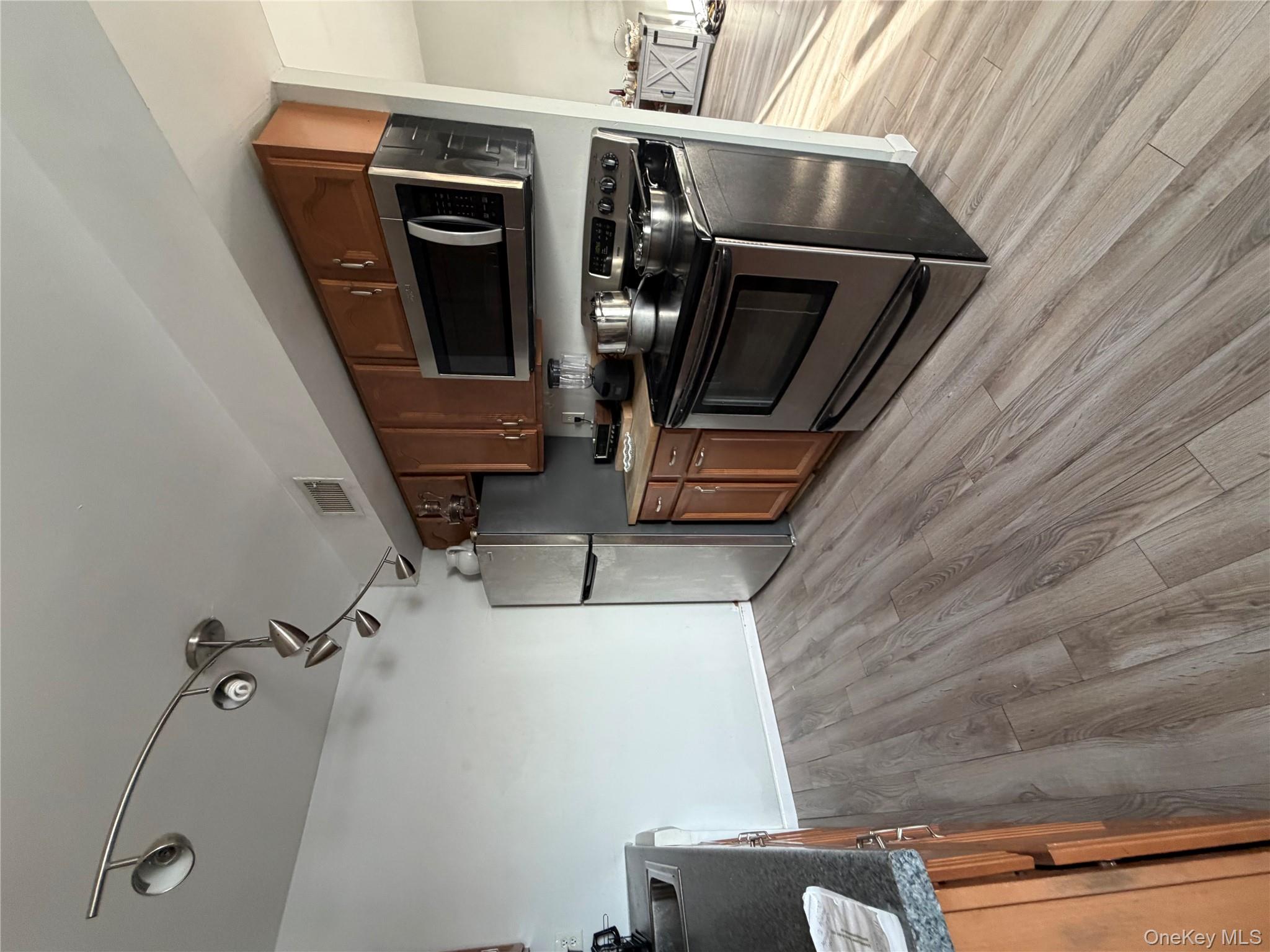 #10 photo, 26 Cooper Road, 뉴욕주 Poughkeepsie , NY 12603