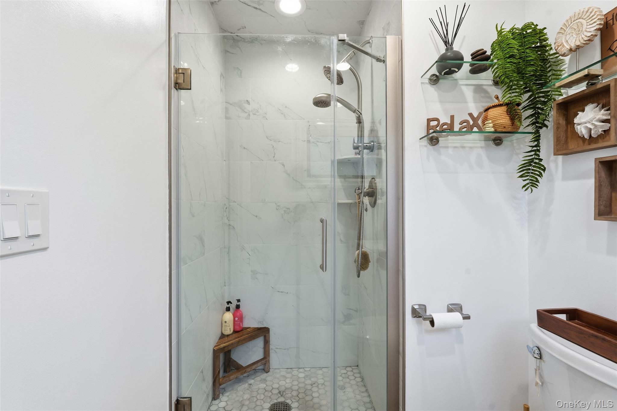 #13 photo, 76 Kensington Oval, New Rochelle , NY 10805