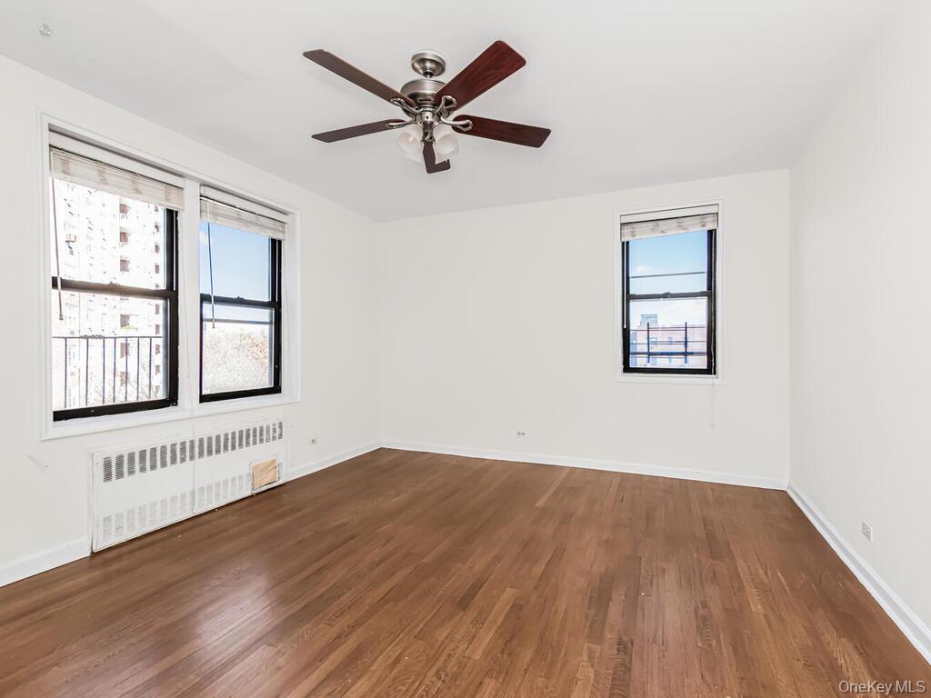 #6 photo, 645 W 239th Street, 브롱크스 Bronx , NY 10463