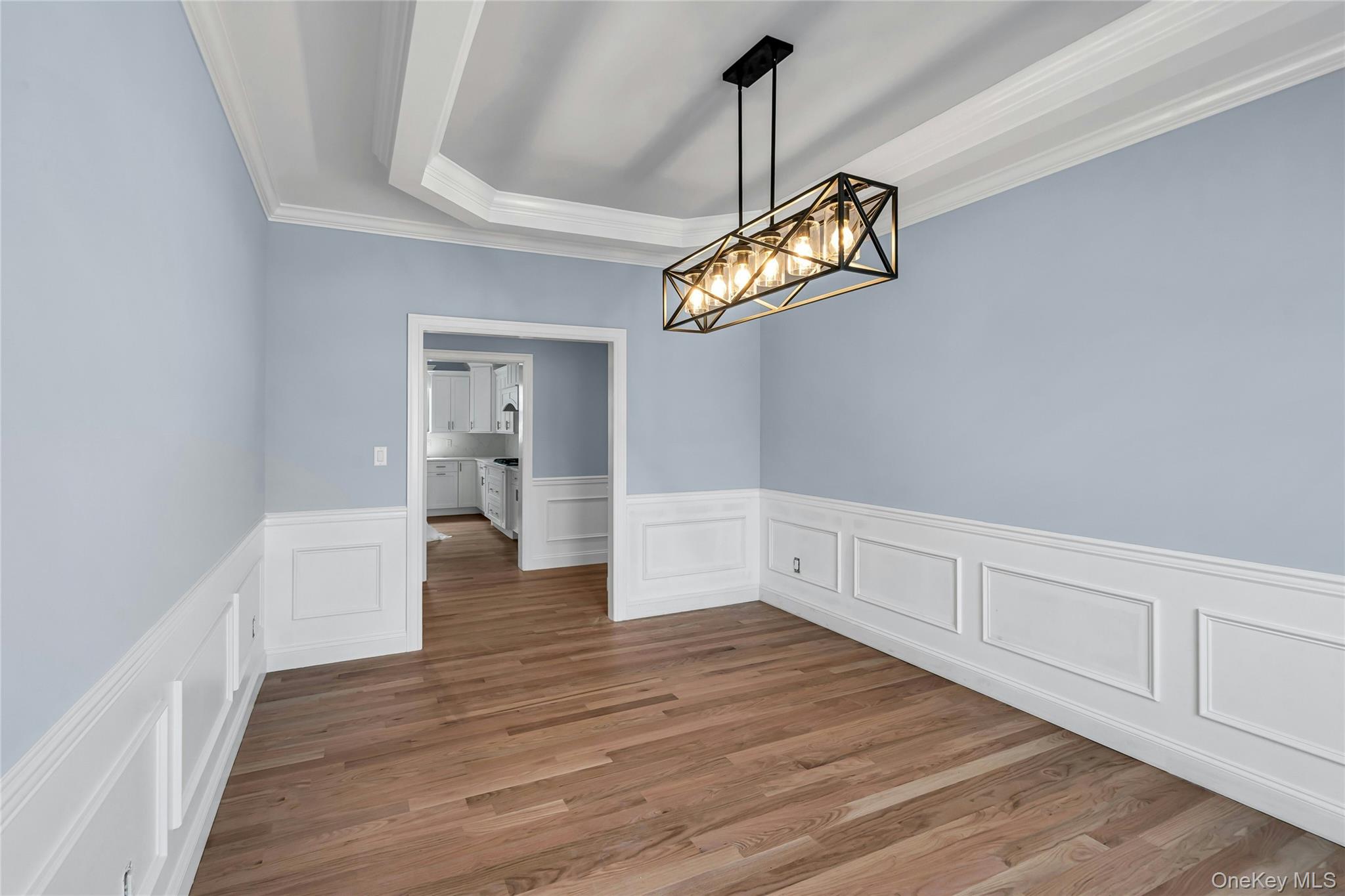 #15 photo, 68 Caroline Street, Нассау ‖ Bethpage , NY 11714