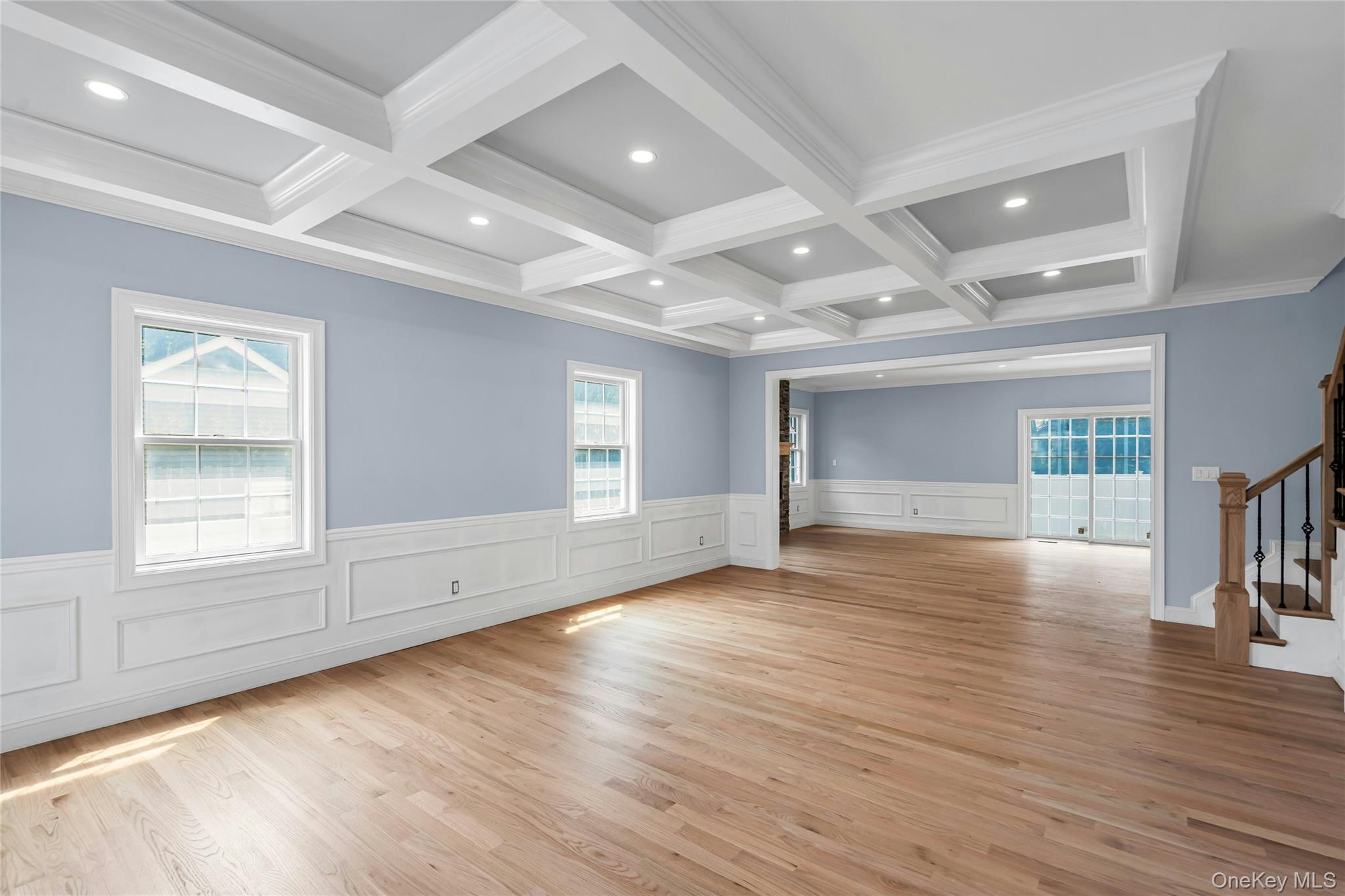 #5 photo, 68 Caroline Street, Нассау ‖ Bethpage , NY 11714