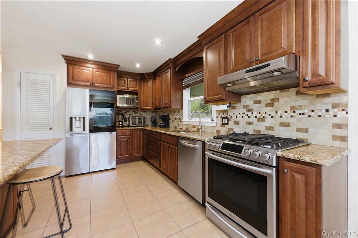 #7 photo, 260 Lower Rocky Point Road, 东长岛 Sound Beach , NY 11789