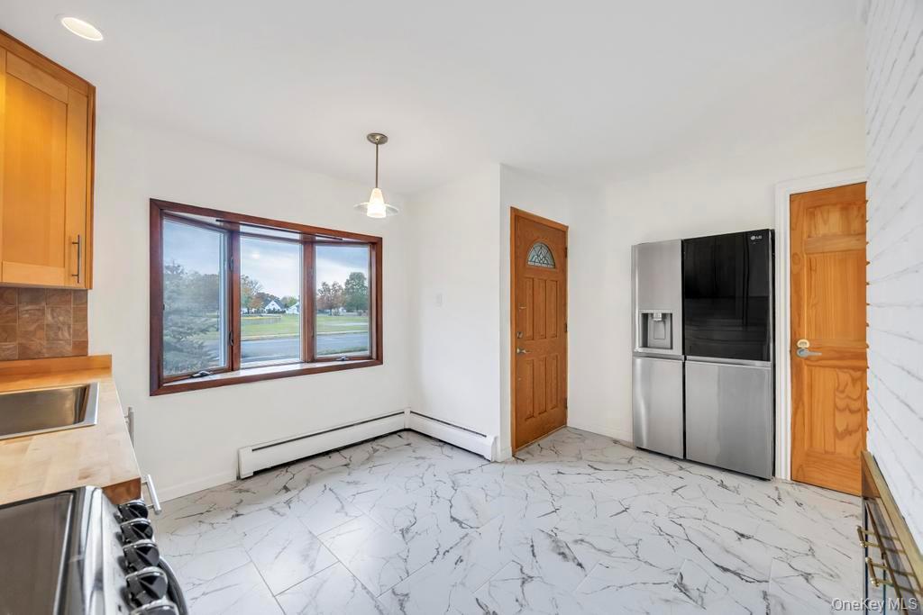 #12 photo, 9 Redwood Lane, Levittown , NY 11756