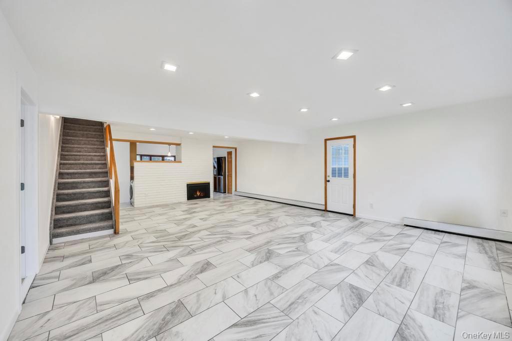 #8 photo, 9 Redwood Lane, Levittown , NY 11756