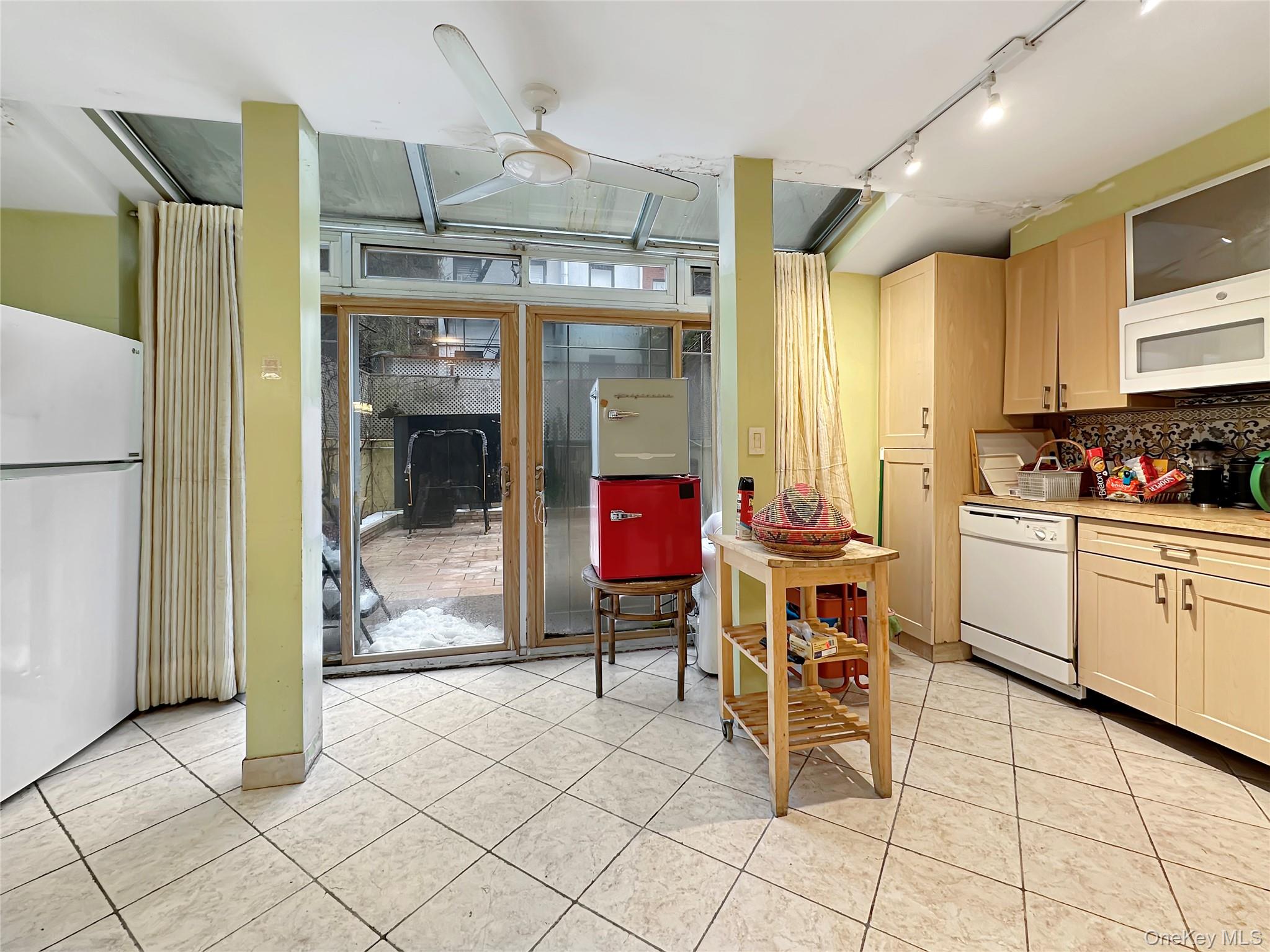 #7 photo, 344 E 120th Street, 曼哈頓 东哈莱姆区 New York (Manhattan) , NY 10035