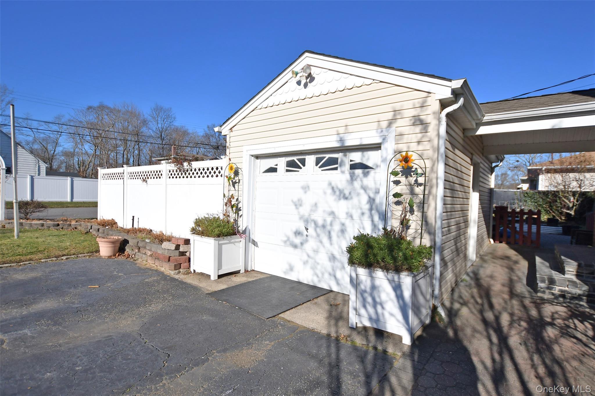 #5 photo, 7 Maple Road, Middle Island , NY 11953