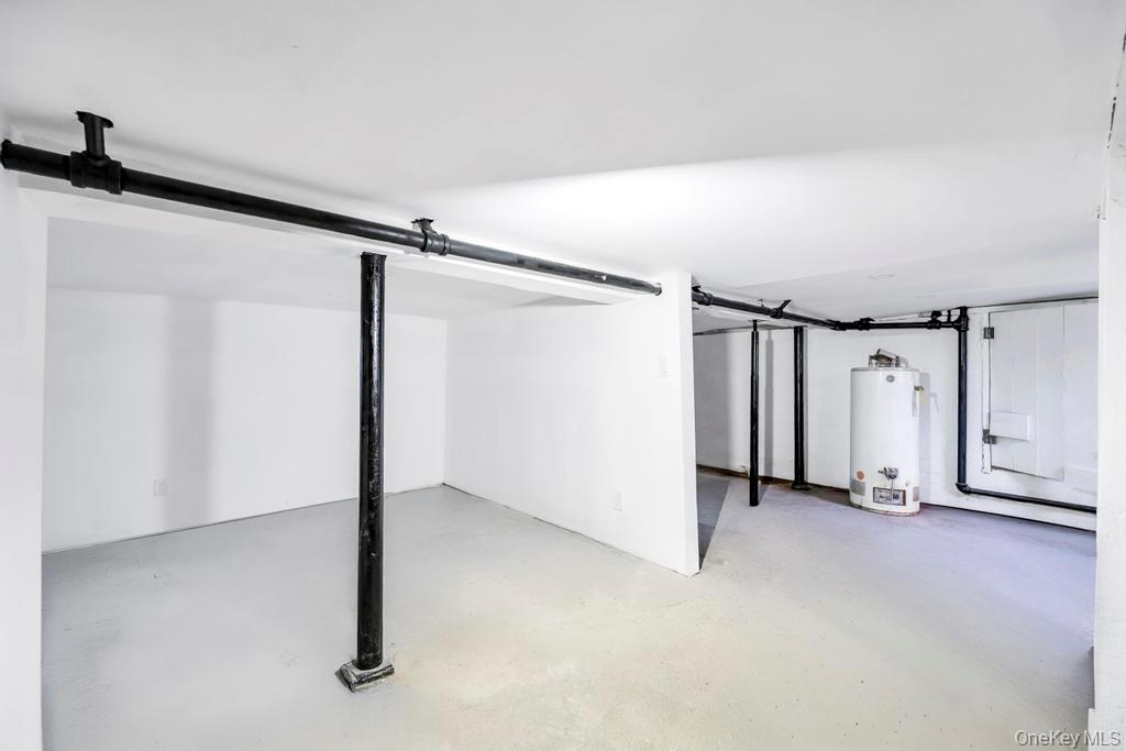 #17 photo, 751 S Hickory Street, Lindenhurst , NY 11757