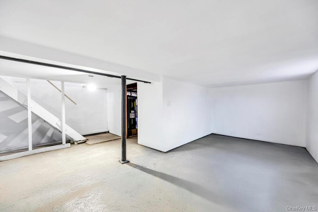 #18 photo, 751 S Hickory Street, Lindenhurst , NY 11757