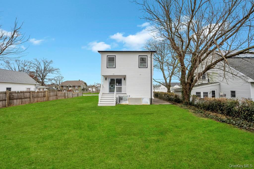 #19 photo, 751 S Hickory Street, Lindenhurst , NY 11757