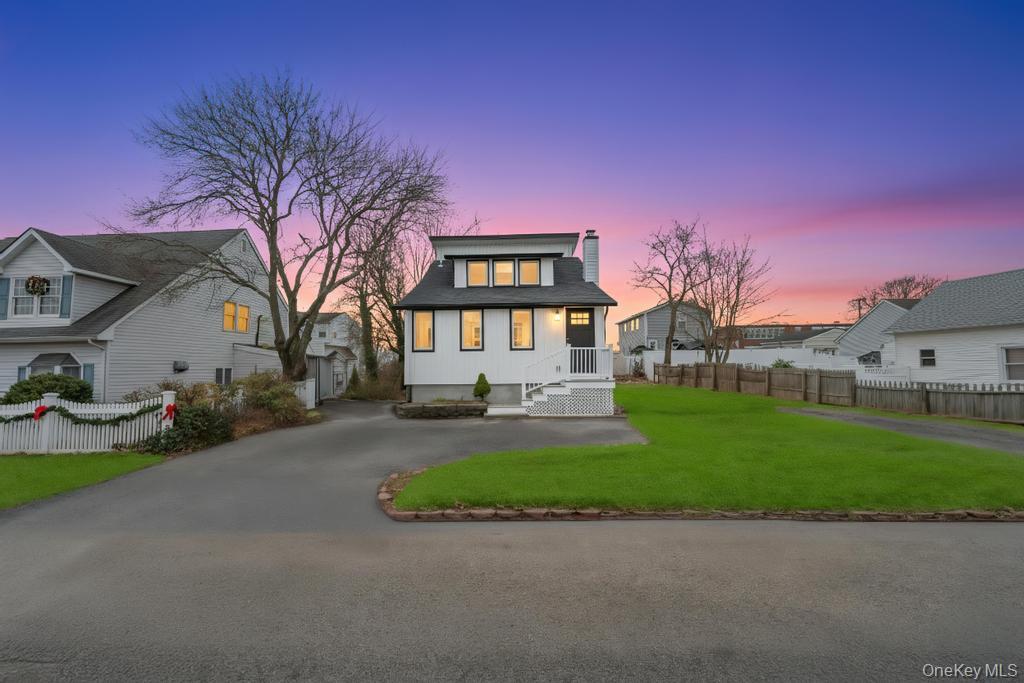 #3 photo, 751 S Hickory Street, Lindenhurst , NY 11757