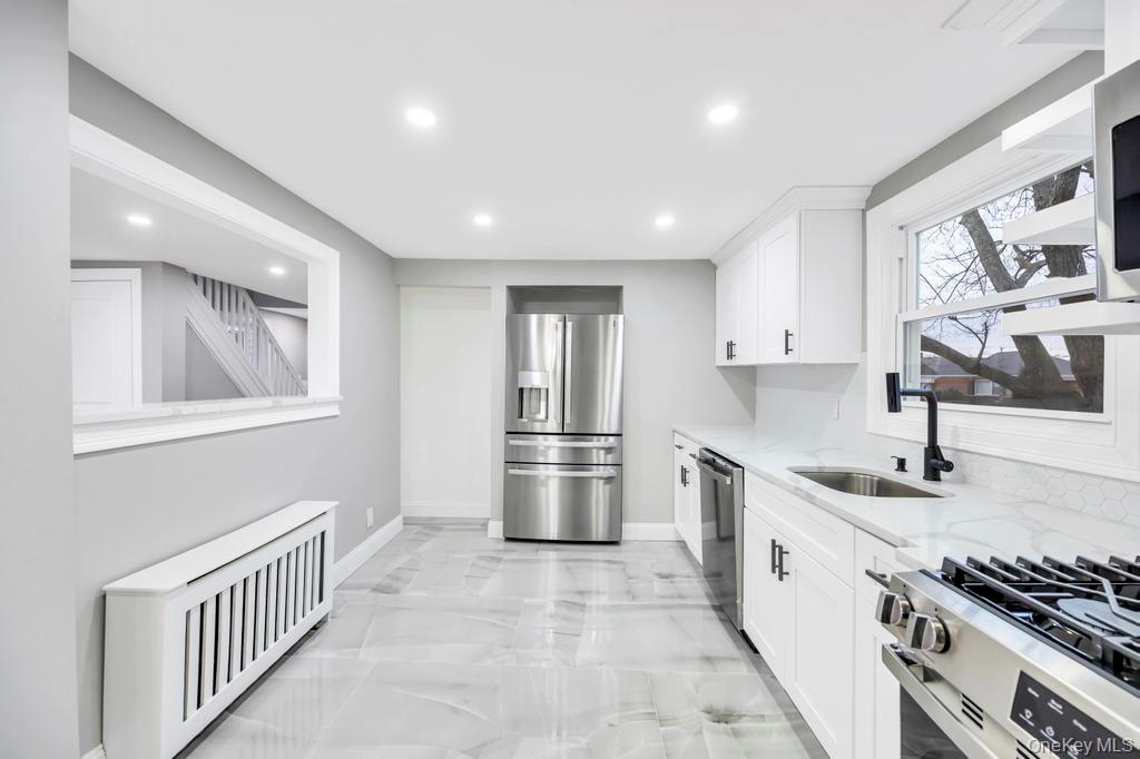 #7 photo, 751 S Hickory Street, Lindenhurst , NY 11757