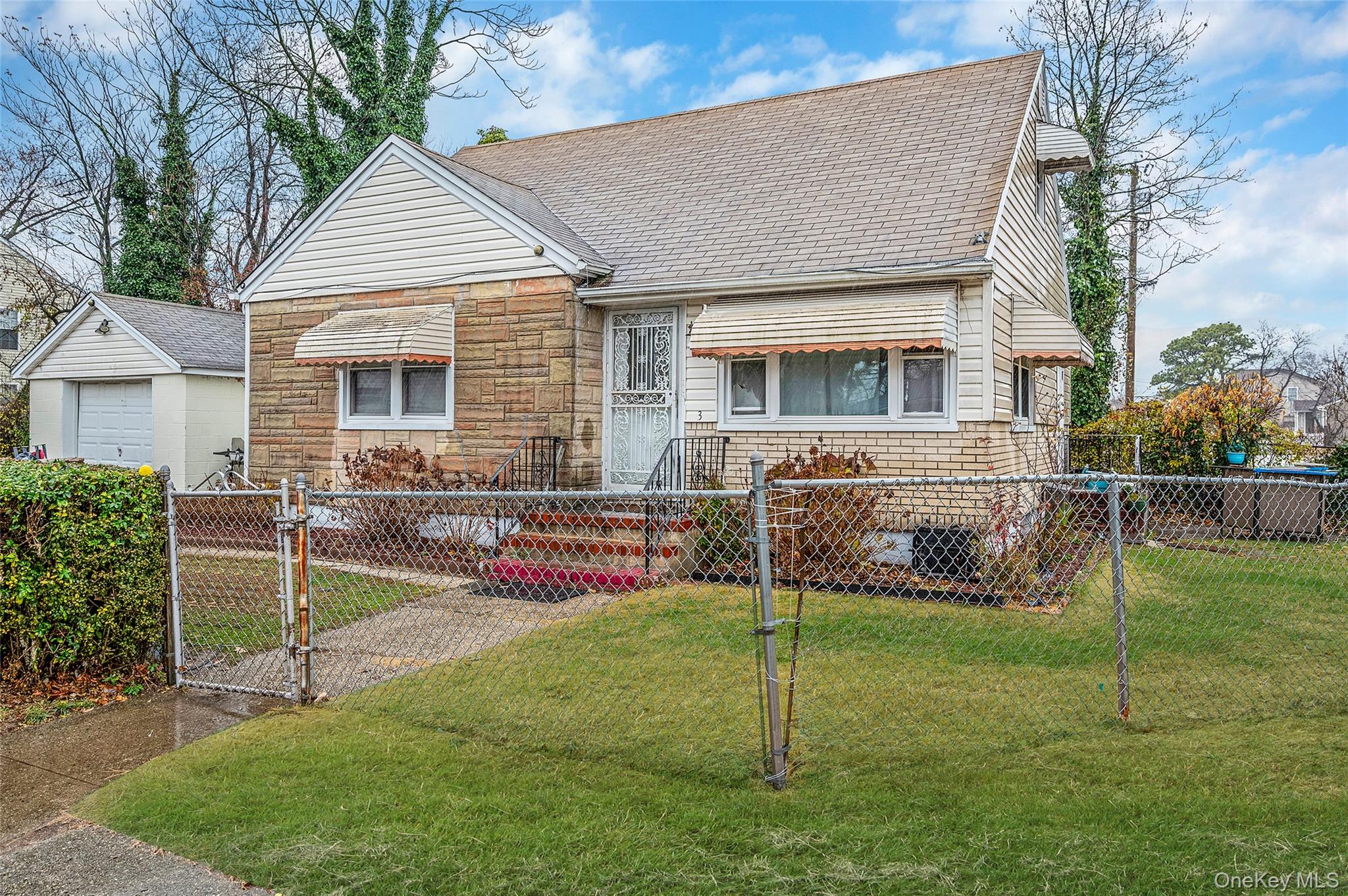 #3 photo, 3 Poplar Road, Amityville , NY 11701