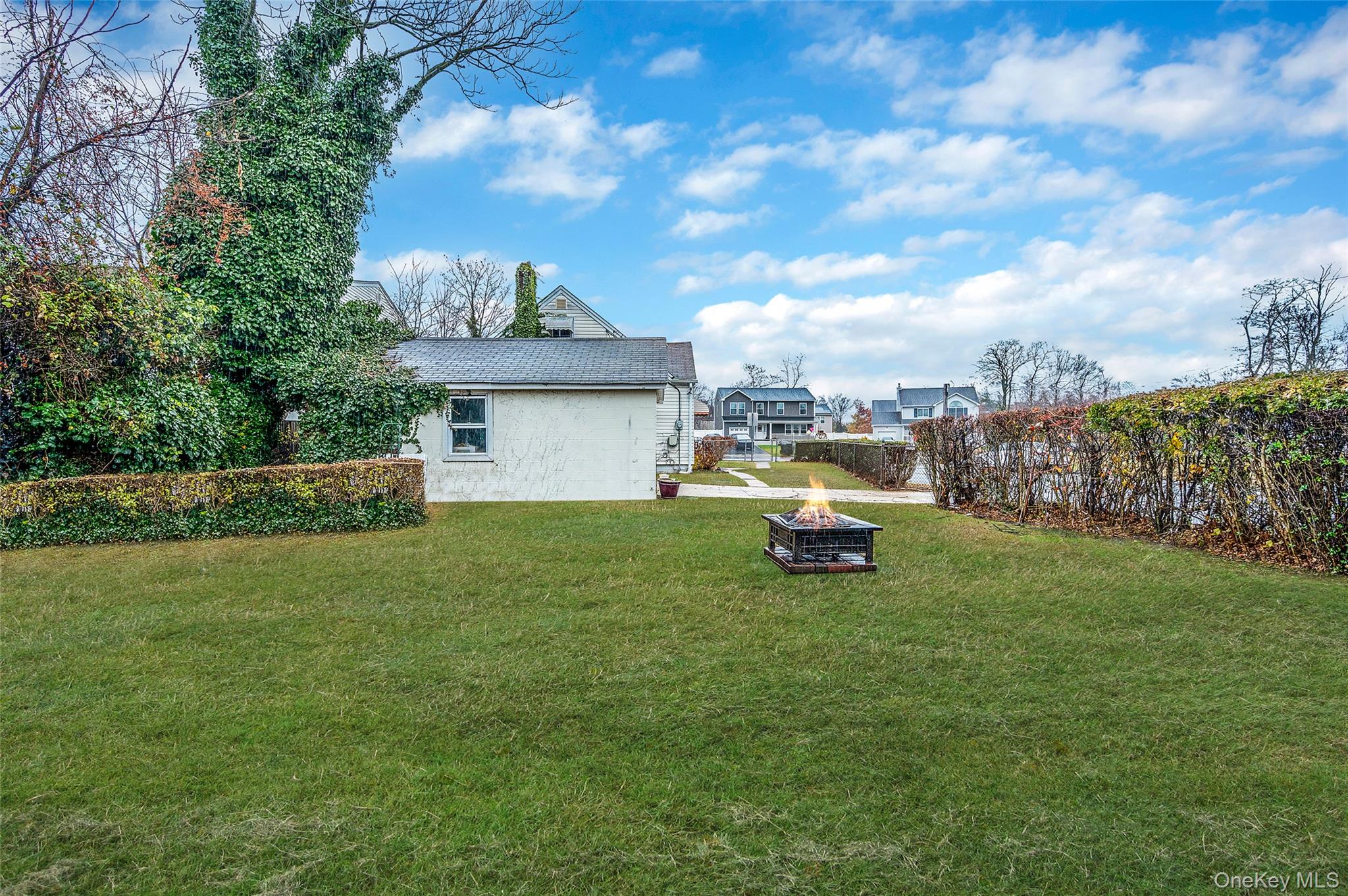 #6 photo, 3 Poplar Road, Amityville , NY 11701