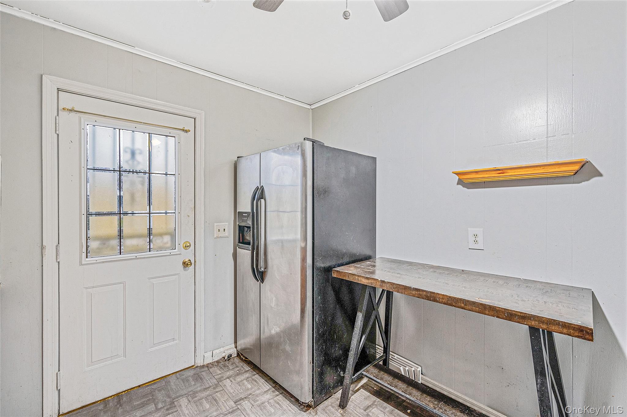 #9 photo, 3 Poplar Road, Amityville , NY 11701