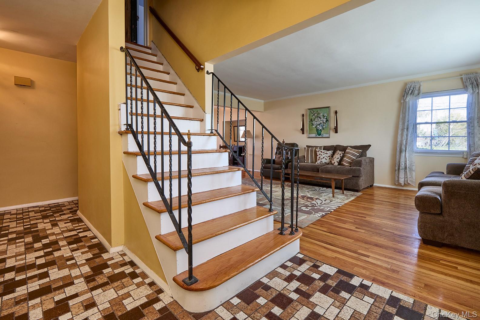 #15 photo, 1068 Ashley Drive, Valley Stream , NY 11580