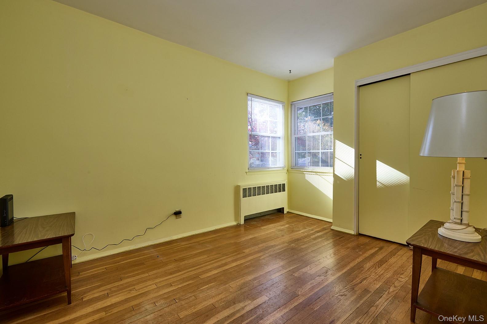 #17 photo, 1068 Ashley Drive, Valley Stream , NY 11580