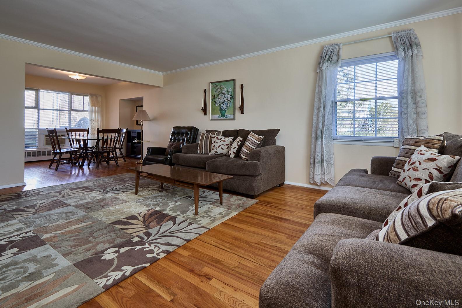 #7 photo, 1068 Ashley Drive, Valley Stream , NY 11580