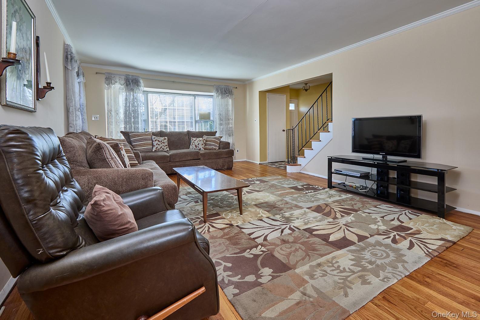 #8 photo, 1068 Ashley Drive, Valley Stream , NY 11580