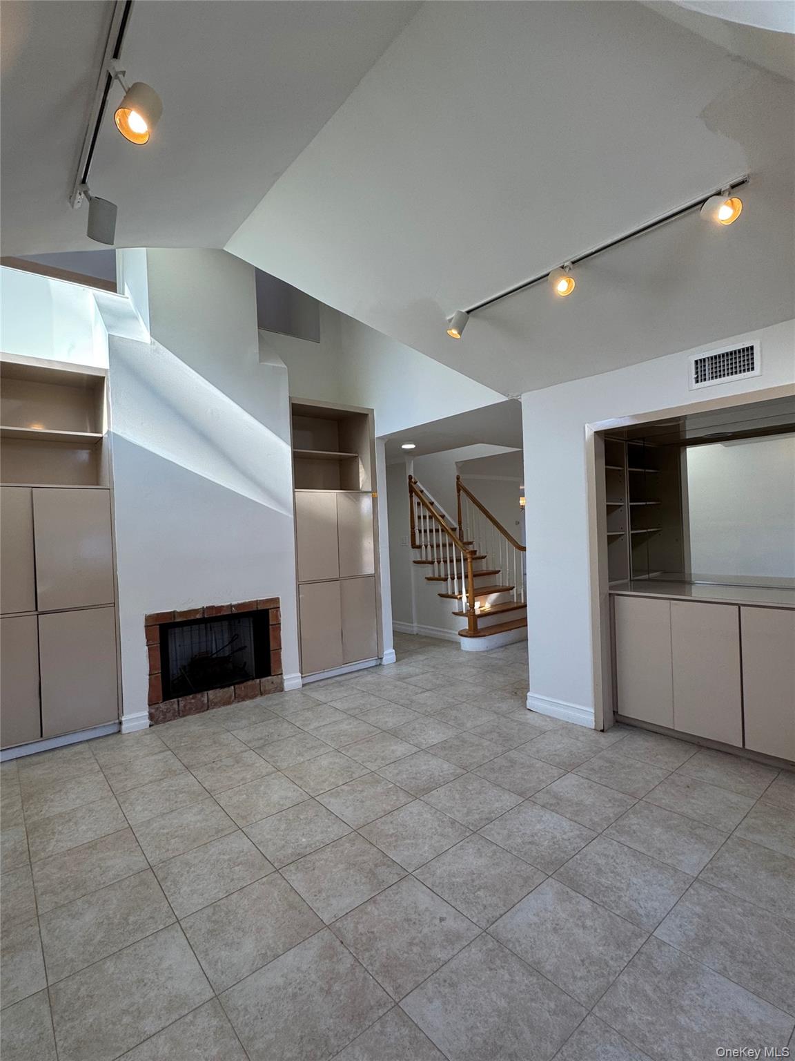 #8 photo, 12 Chadwick Road, Great Neck , NY 11023