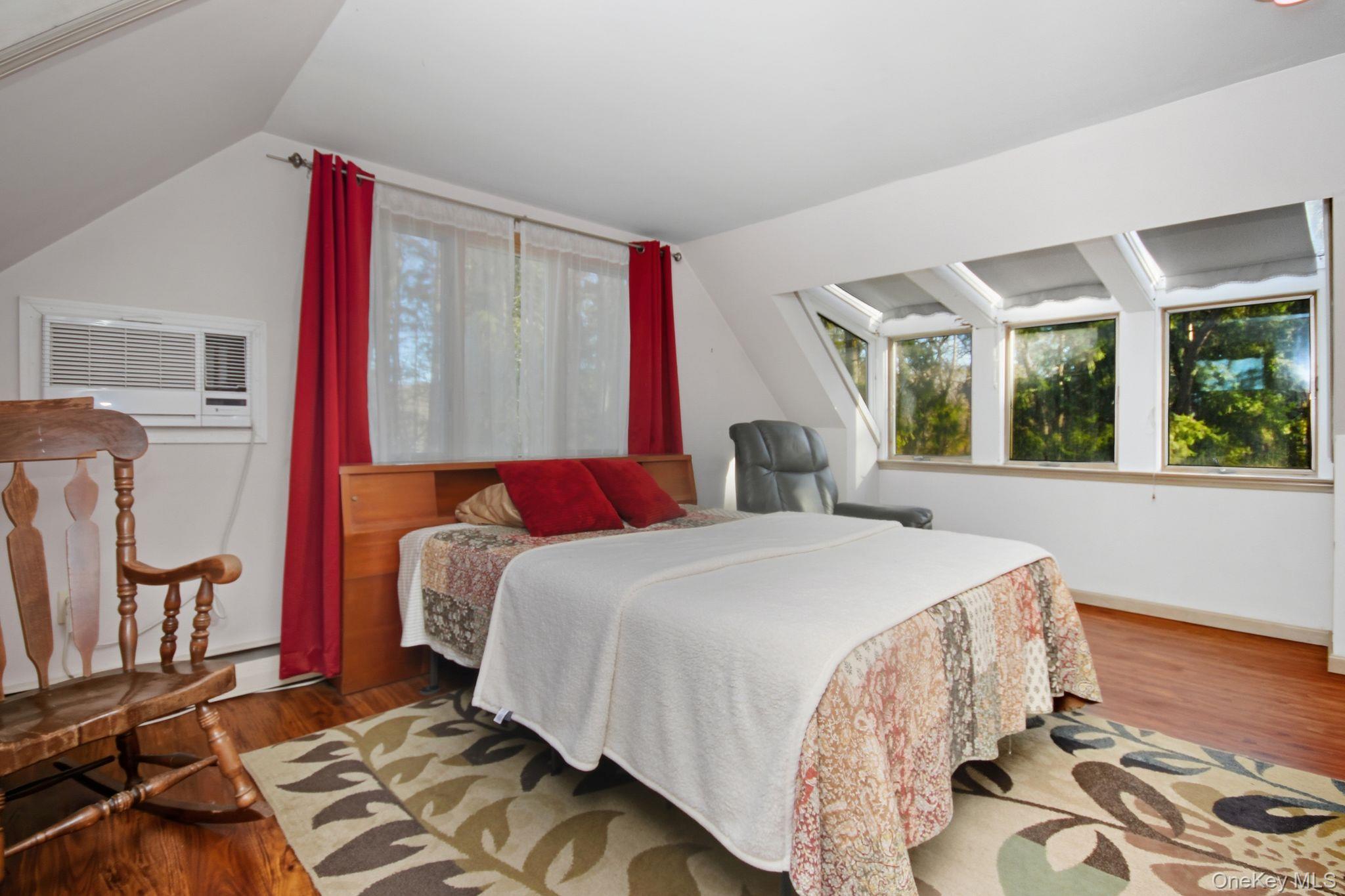 #19 photo, 4 Carlyle Road, 뉴욕주 Hyde Park , NY 12538