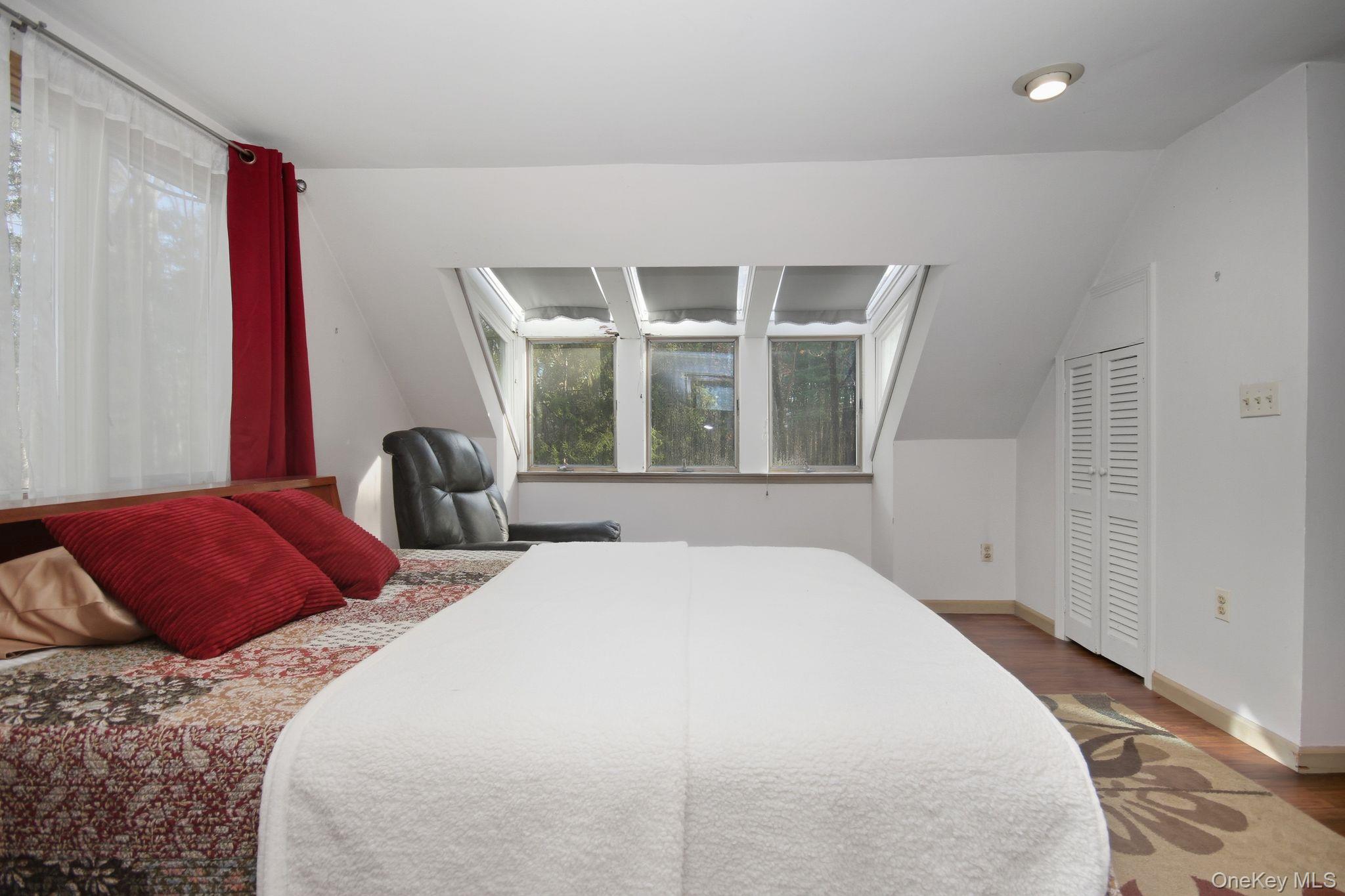 #20 photo, 4 Carlyle Road, 뉴욕주 Hyde Park , NY 12538