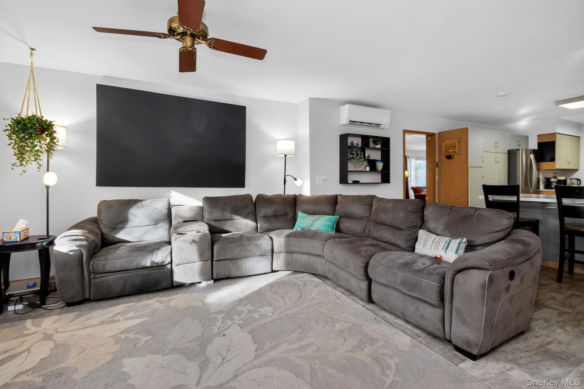 #3 photo, 4 Carlyle Road, 뉴욕주 Hyde Park , NY 12538