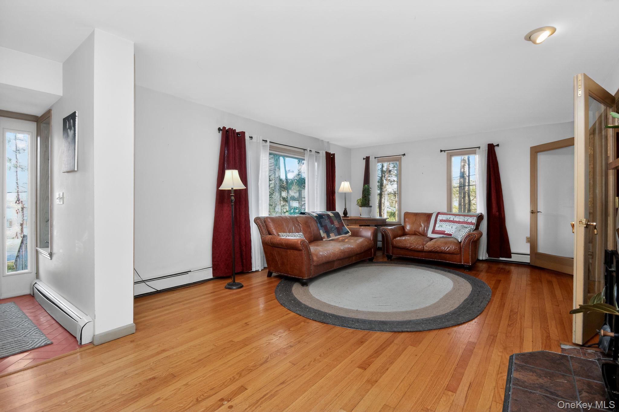 #8 photo, 4 Carlyle Road, 뉴욕주 Hyde Park , NY 12538