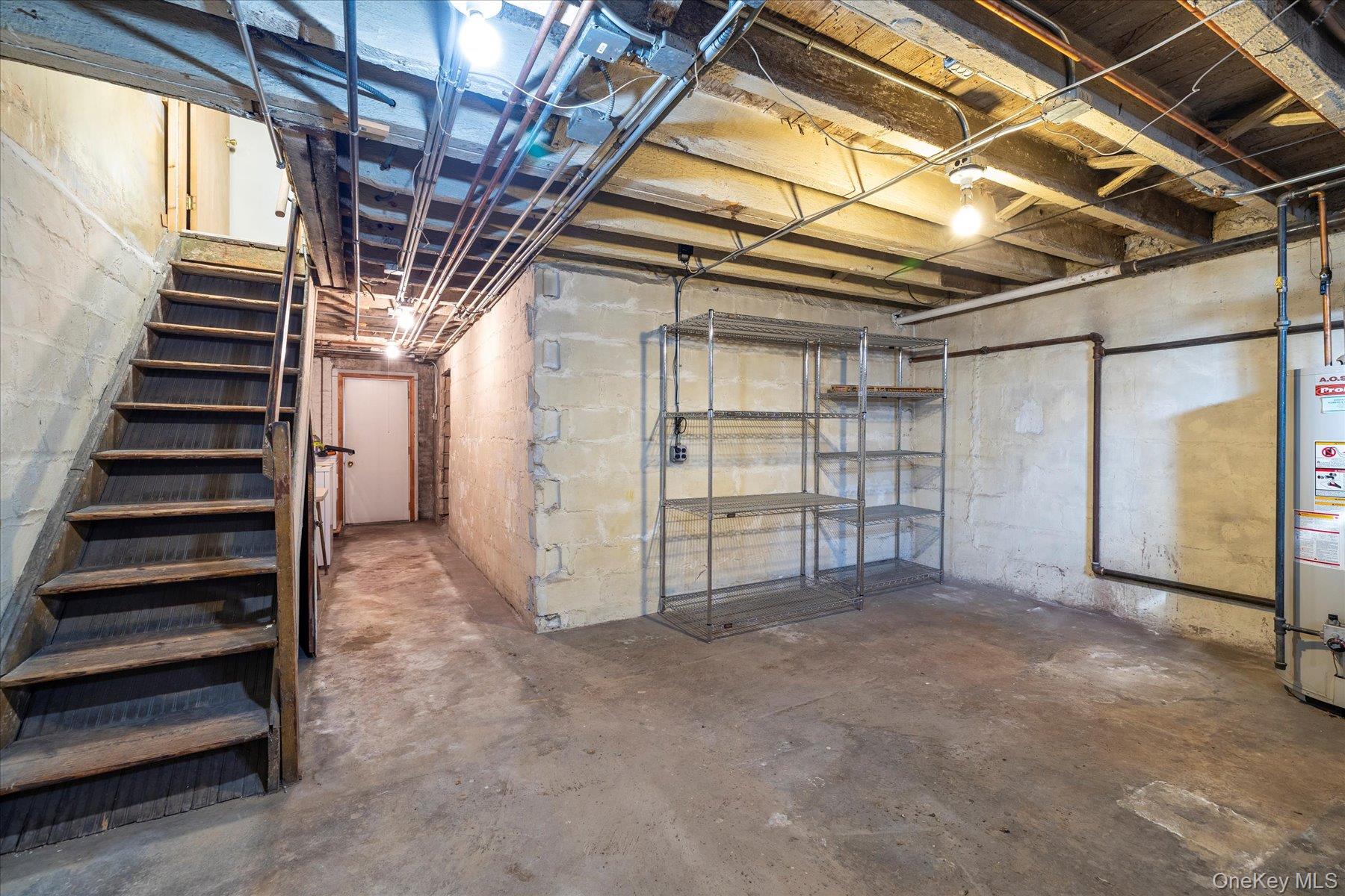 #17 photo, 53-54 66th Street, קווינס Maspeth , NY 11378