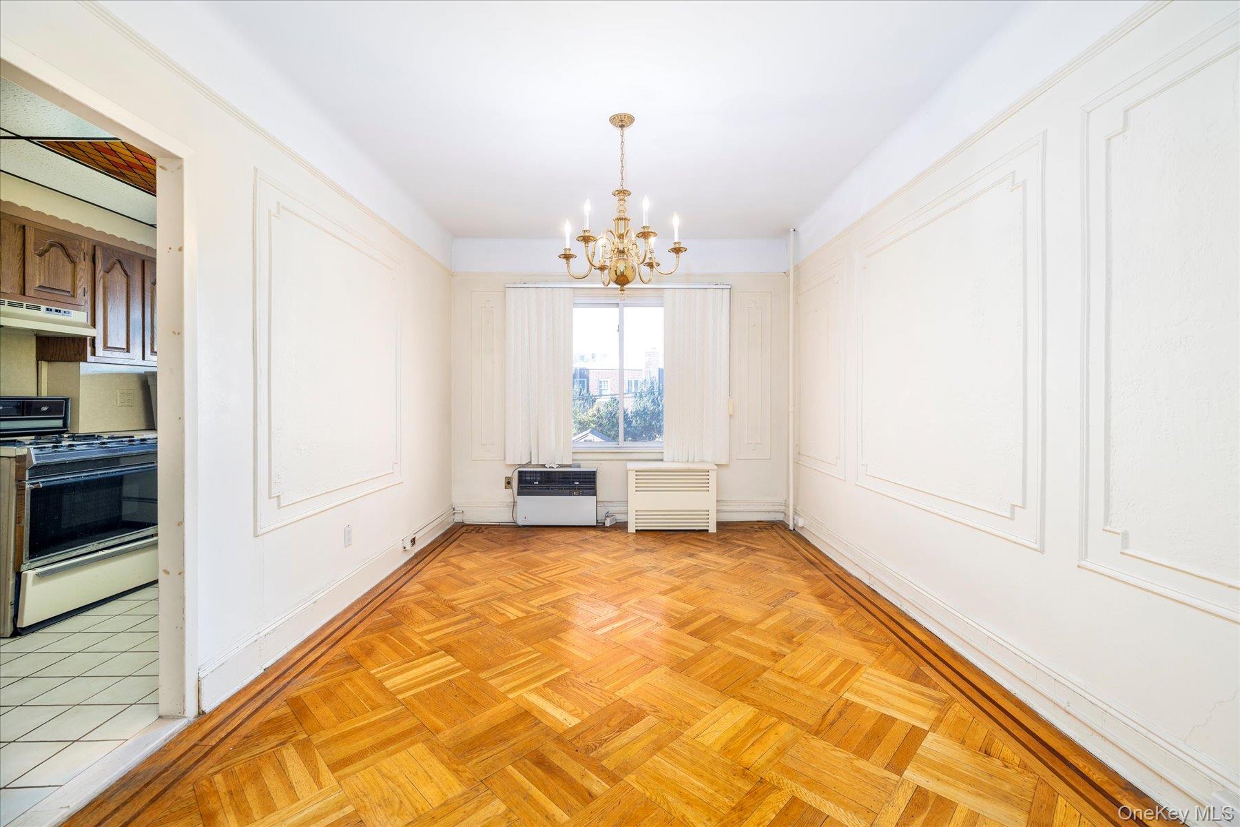 #5 photo, 53-54 66th Street, קווינס Maspeth , NY 11378