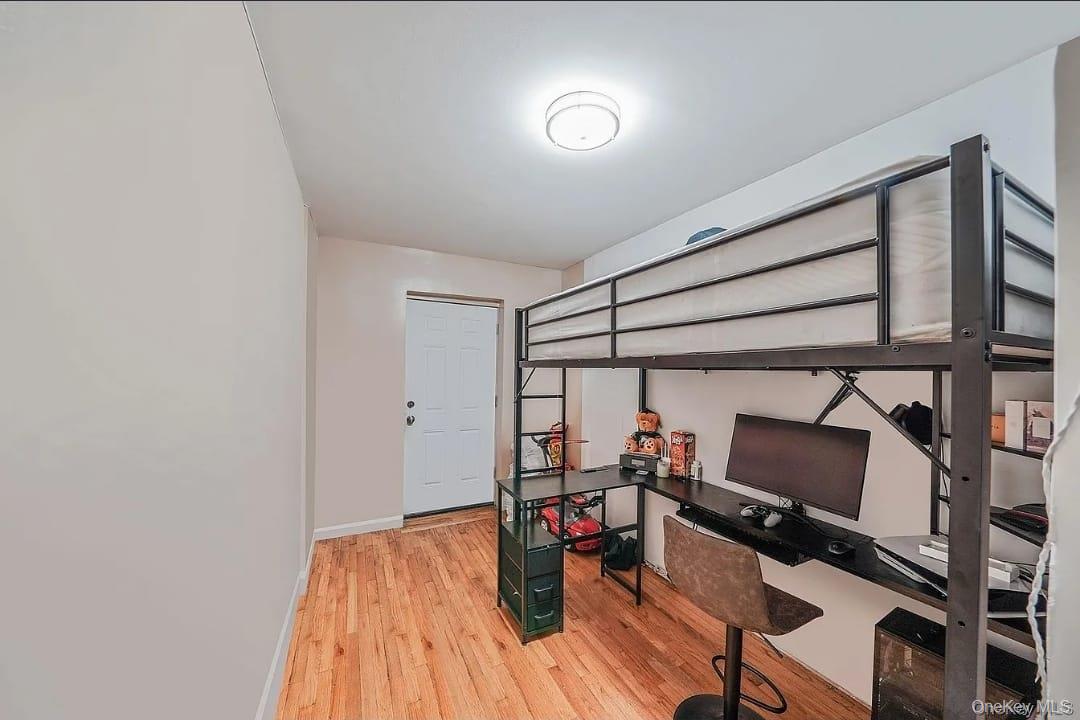 #7 photo, 20202 109th Avenue, कुईंस Saint Albans , NY 11412