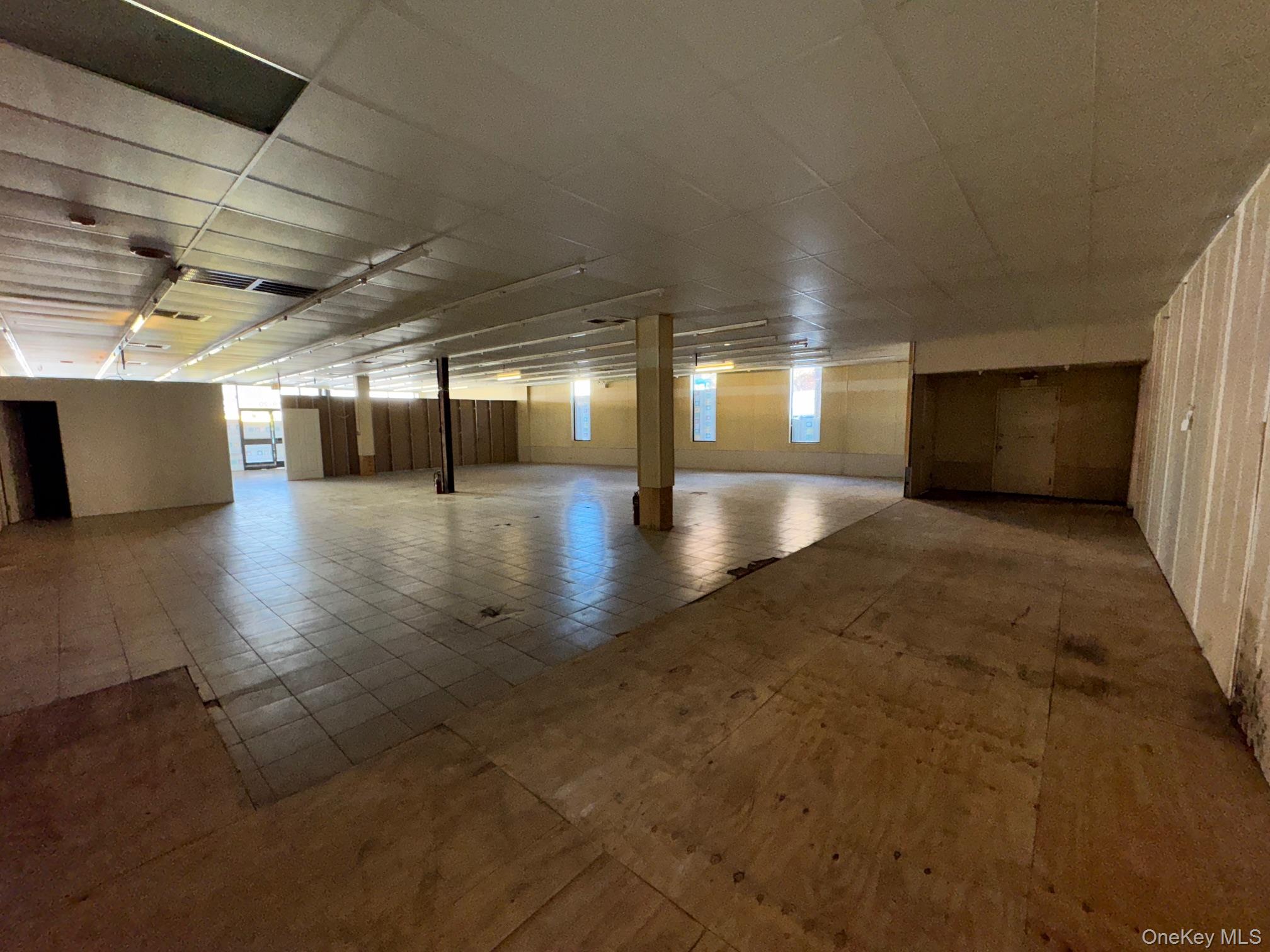 #10 photo, 6918 Myrtle Avenue, Ridgewood , NY 11385