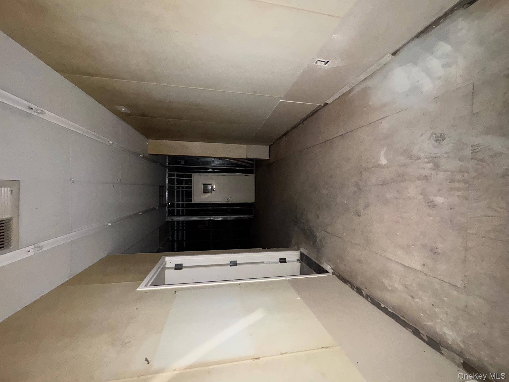 #11 photo, 6918 Myrtle Avenue, Ridgewood , NY 11385