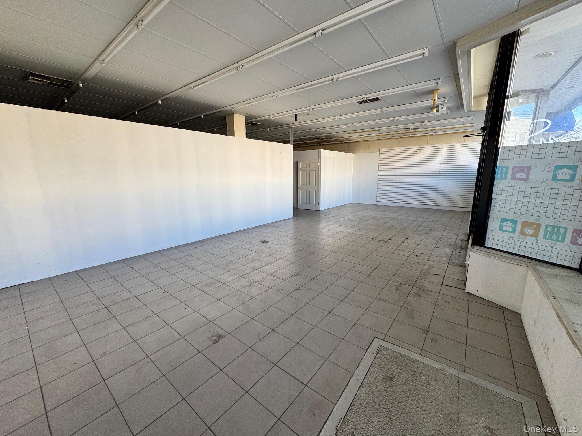 #5 photo, 6918 Myrtle Avenue, Ridgewood , NY 11385