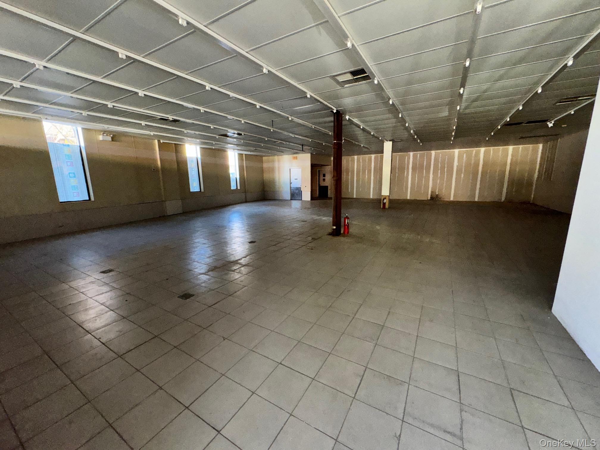 #7 photo, 6918 Myrtle Avenue, Ridgewood , NY 11385