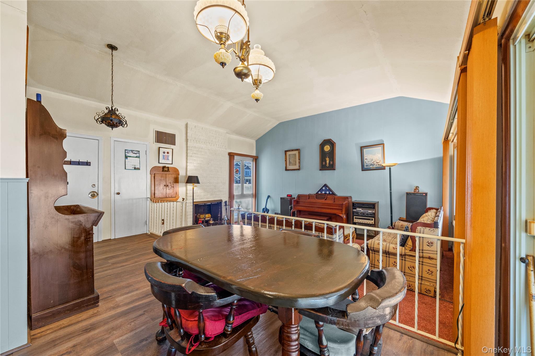 #11 photo, 251 1st Avenue, 롱 아일랜드 Massapequa Park , NY 11762